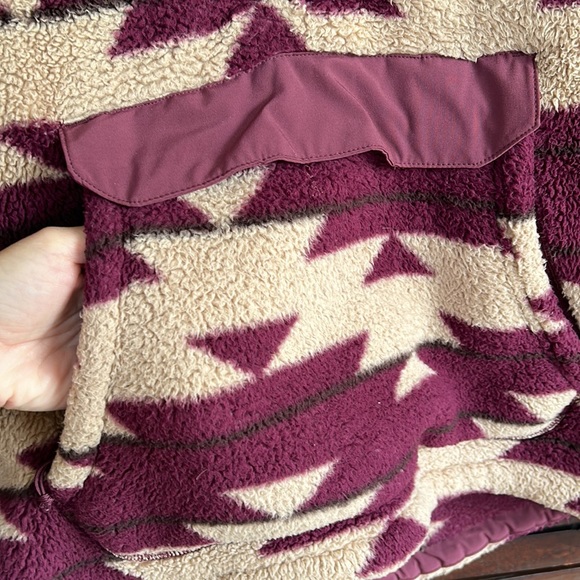 Aztec Pullover - Picture 2 of 5